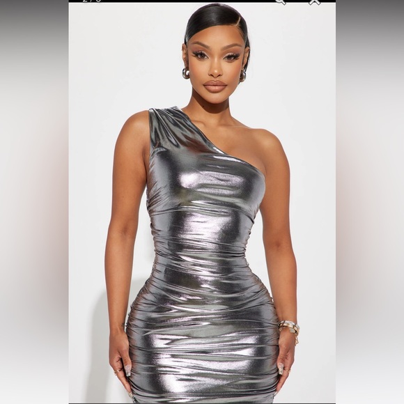 Metallic Asymmetrical midi dress - Picture 4 of 4